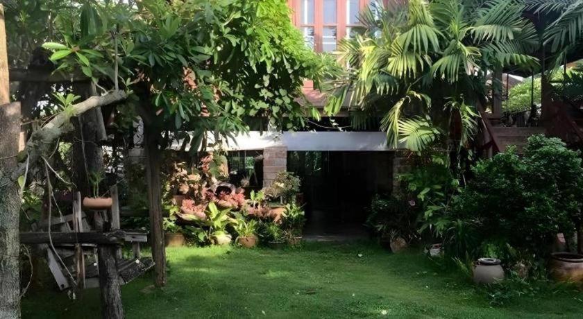 Phutawanchomdow Hotel Amphoe Tha Li Bagian luar foto